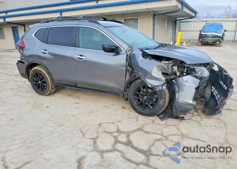 2018 Nissan Rogue S z USA, uszkodzony, nr VIN 5N1AT2MV3JC743308